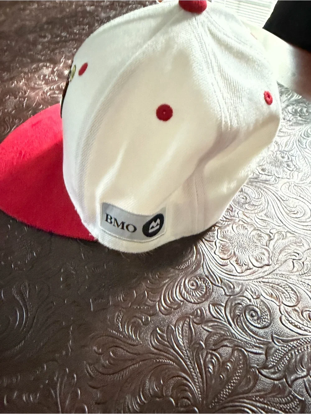Chicago Bull limited edition artist series White and Red Baseball Cap